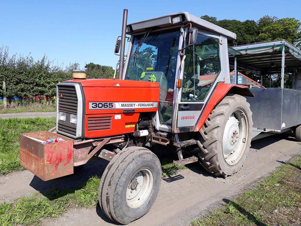 farm next to safari park stirling